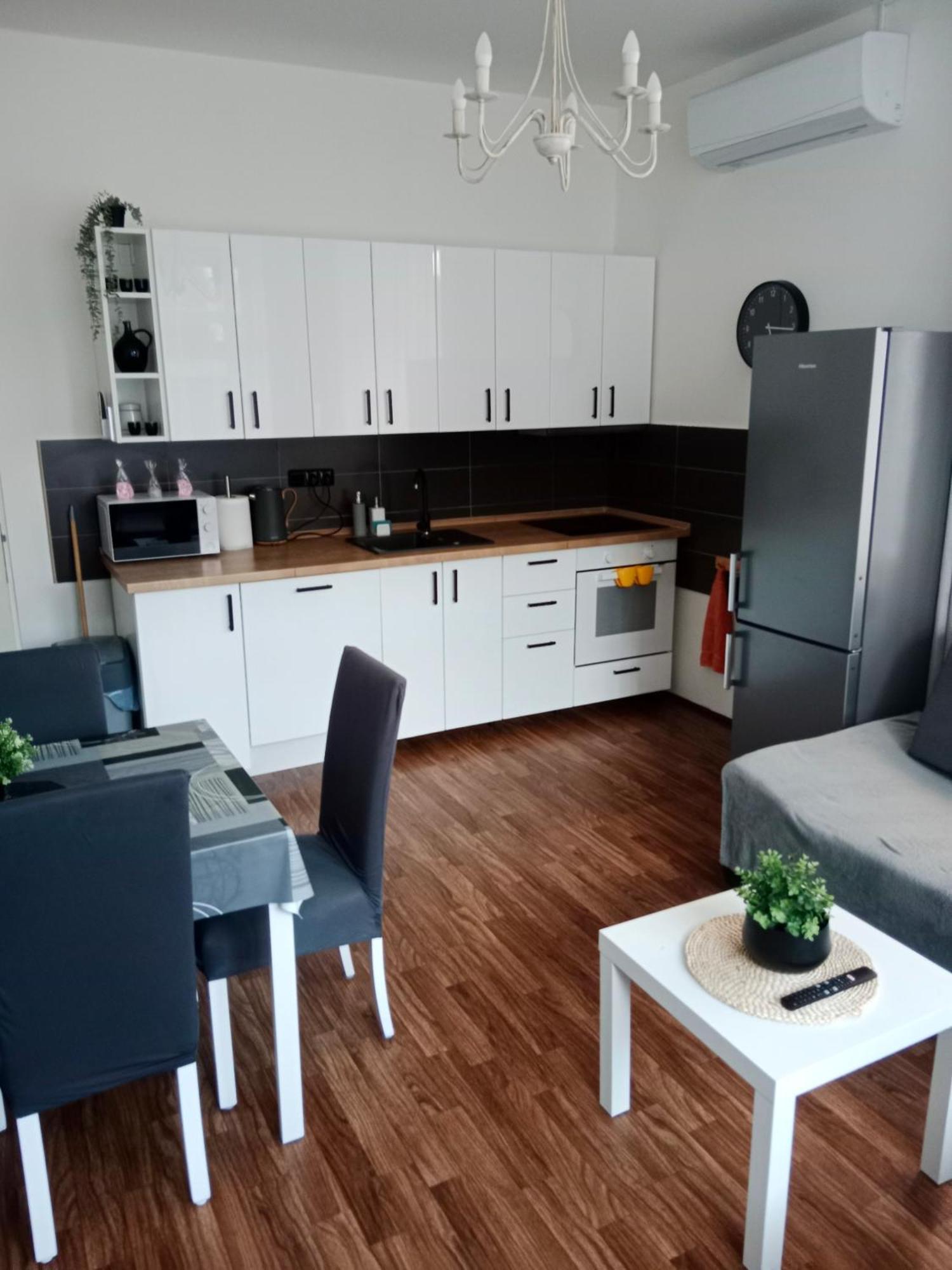 Apartman U Fontany Podebrady Luaran gambar
